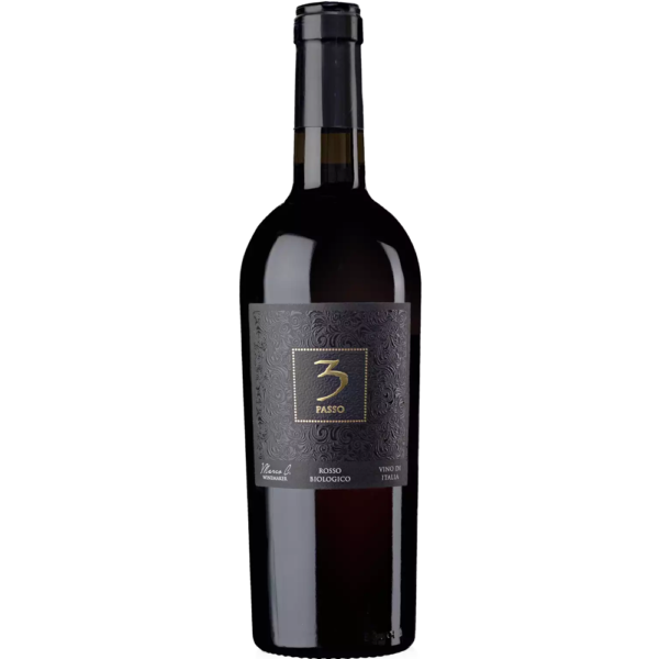 Fles 3 Passo Rosso met donker etiket, gouden letters, zwarte capsule en groen label aan de hals